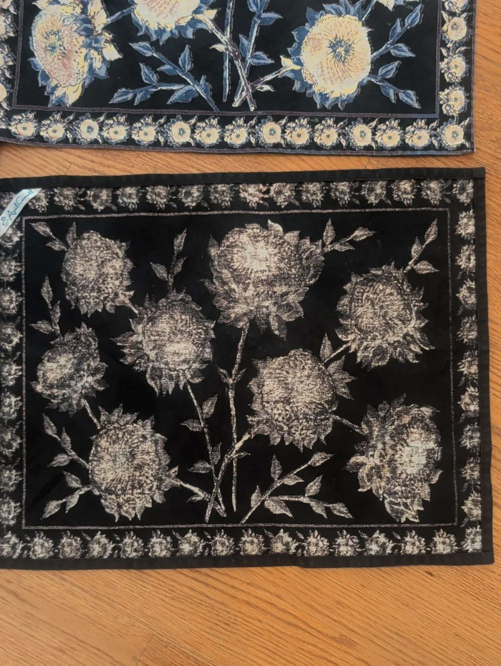 April Cornell Floral Black & Yellow Placemat Set
